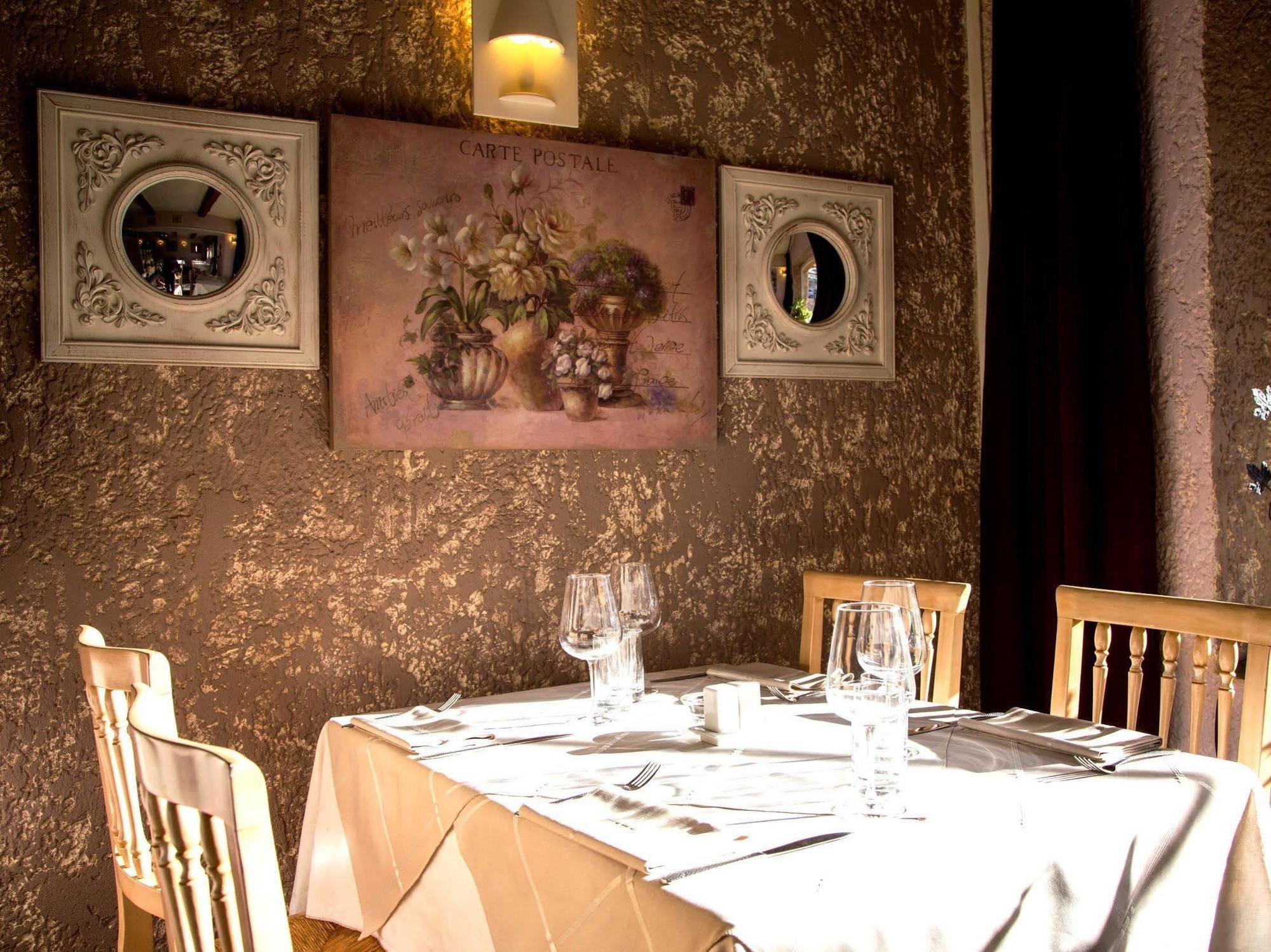 Logis Hotel Restaurant La Farigoule Sainte-Cecile-les-Vignes Bagian luar foto